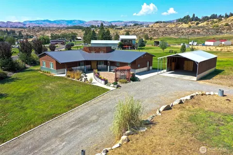 71 Shumway Rd, Omak, WA 98841