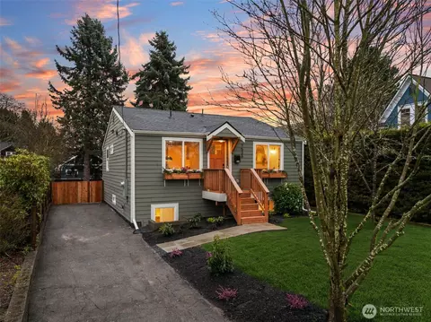 7536 13th Ave NW, Seattle, WA 98117