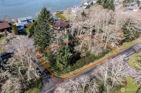 698 Fern Ct SE, Ocean Shores, WA 98569