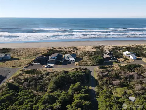 1 Nn Strand St, Westport, WA 98595