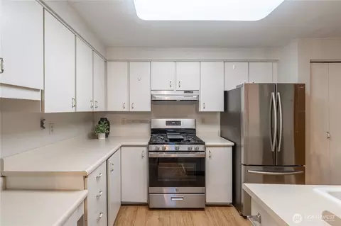 Kitchen - 14526 136th Street Ct E #5-A, Orting, WA 98360 photo 2 of 2