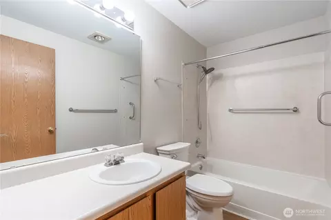Bath - 14526 136th Street Ct E #5-A, Orting, WA 98360 photo 2 of 2