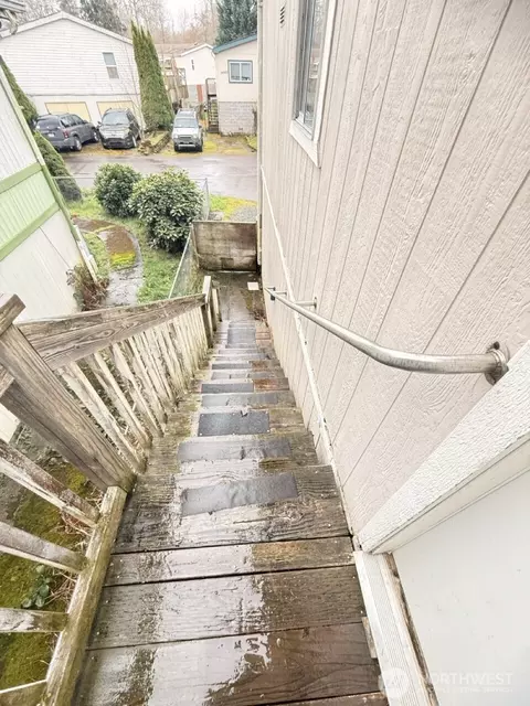 14003 70th St E, Sumner, WA 98390 photo 3