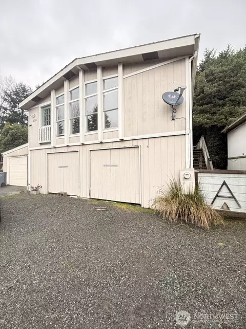14003 70th St E, Sumner, WA 98390 photo 2