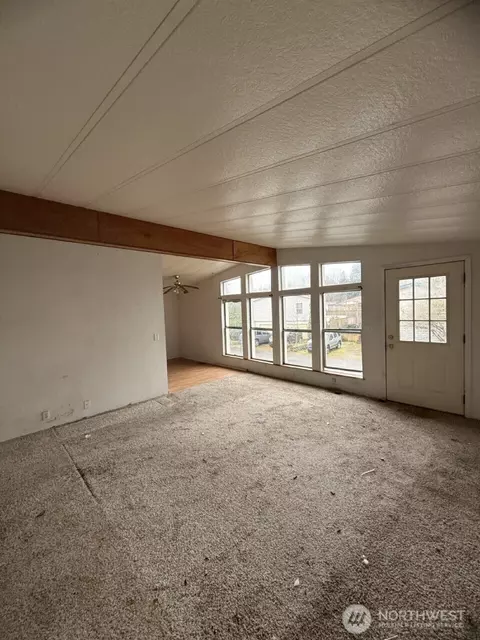 14003 70th St E, Sumner, WA 98390 photo 9