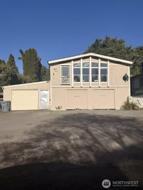 14003 70th St E, Sumner, WA 98390
