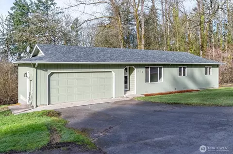 115 Lowrane Dr, Kelso, WA 98626