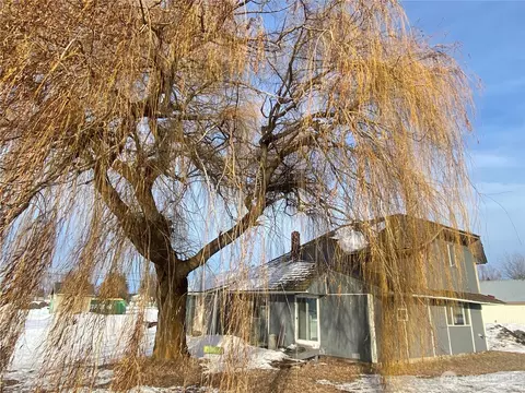 200 Watson St NW, Creston, WA 99117