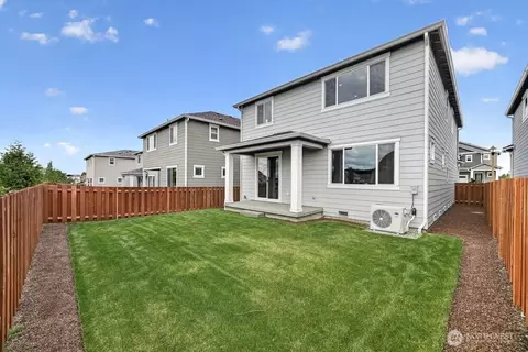 Exterior - 760 Weaver Dr E, Enumclaw, WA 98022 photo 3 of 6