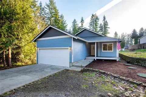 17643 Loop Ln SE, Yelm, WA 98597