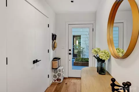 Entry Way - 1233 E Roy St, Seattle, WA 98102 photo 2 of 2