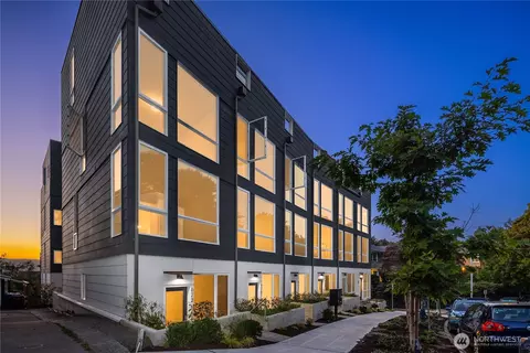 627 13th Ave E, Seattle, WA 98102