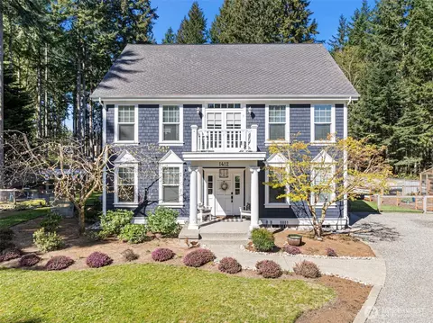 1412 11th Ln, Fox Island, WA 98333