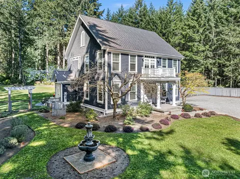 1412 11th Ln, Fox Island, WA 98333