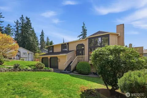 7247 NE 150th St, Kenmore, WA 98028
