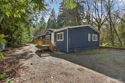 876 SW Taft Blvd, Port Orchard, WA 98367