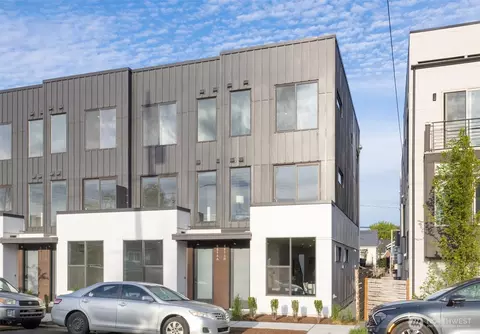 6608 Carleton Ave S #B, Seattle, WA 98108