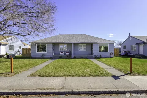 50 52 G St NE, Ephrata, WA 98823