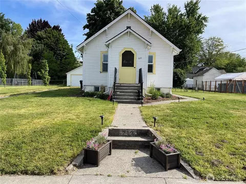 212 E Sixth St, Waitsburg, WA 99361