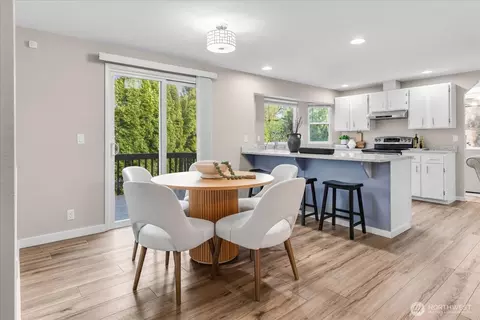 Dining - 22621 8th Dr SE, Bothell, WA 98021 photo 4 of 4