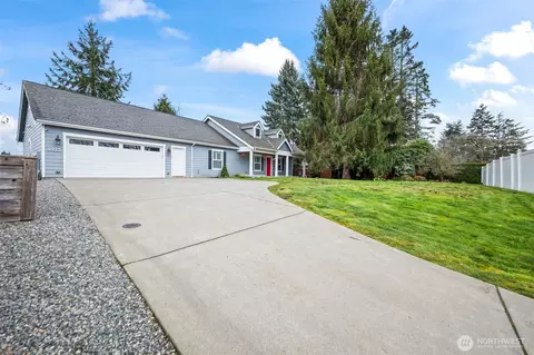 4925 Harbor View Dr NE, Tacoma, WA 98422