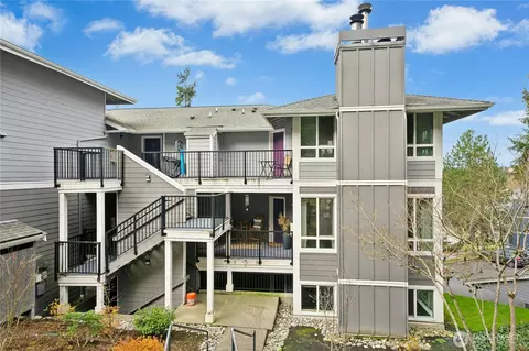 12012 NE 204th Pl #C203, Bothell, WA 98011