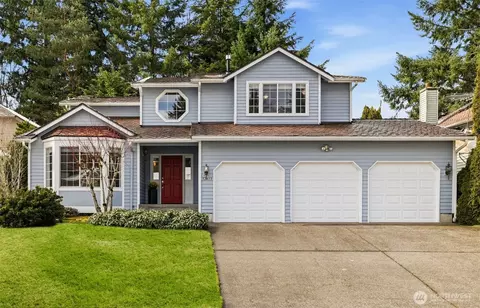 32413 7th Ave SW, Federal Way, WA 98023