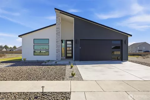 739 N Muscovy St, Moses Lake, WA 98837