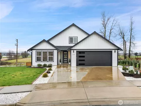 2120 Lagerwey Cir, Lynden, WA 98264