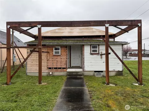 Exterior - 490 W Spruce St, Sequim, WA 98382 photo 4 of 6