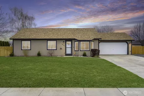 1401 S Hamilton Rd, Moses Lake, WA 98837