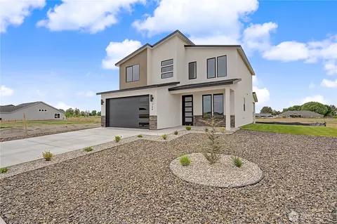 744 N Widgeon St, Moses Lake, WA 98837