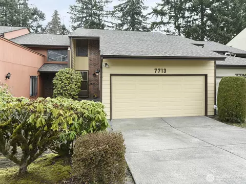 7713 Zircon Dr SW, Lakewood, WA 98498