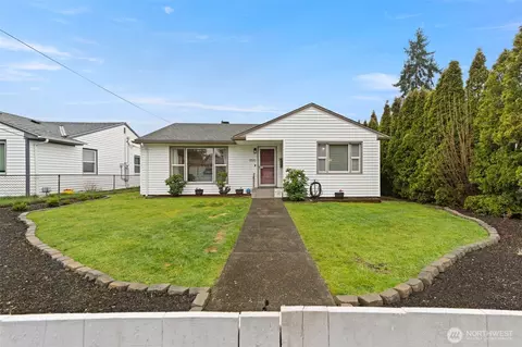 2520 Mtn View Ave W, University Place, WA 98466