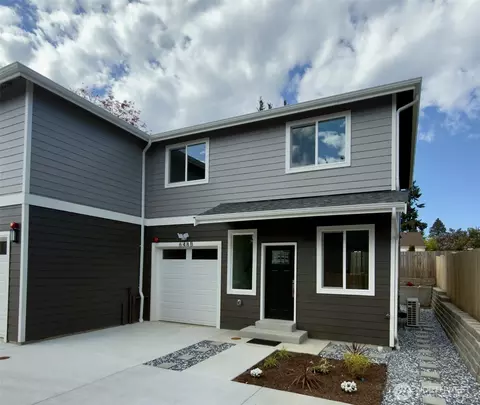 648 SW B Sw 139th St, Burien, WA 98166