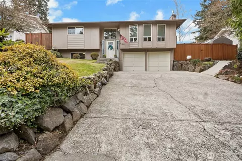 1218 Palm Dr, Fircrest, WA 98466