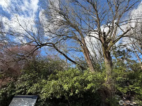 5722 35th Ave S, Seattle, WA 98118