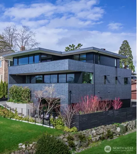 1914 Magnolia Blvd W, Seattle, WA 98199