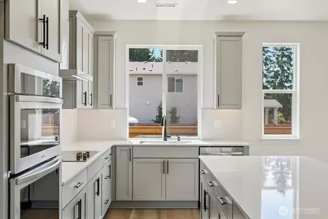Kitchen - 23962 36th Ave SE #4, Bothell, WA 98021 photo 2 of 4