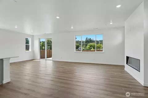 Living - 23962 36th Ave SE #4, Bothell, WA 98021 photo 1 of 4
