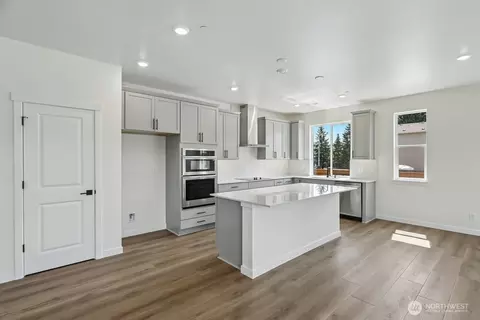 Kitchen - 23962 36th Ave SE #4, Bothell, WA 98021 photo 1 of 4
