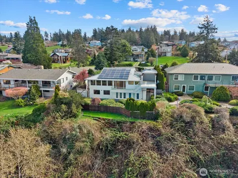 1818 Seaview Ave, Coupeville, WA 98239