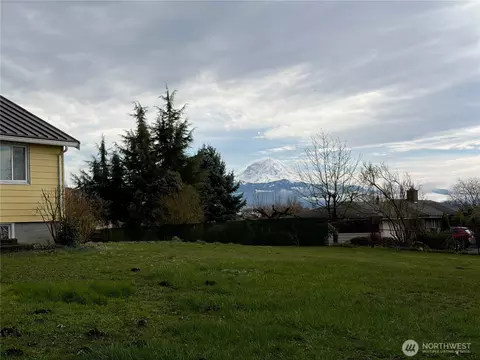 Exterior - 43004 196th Ave SE, Enumclaw, WA 98022 photo 7 of 13