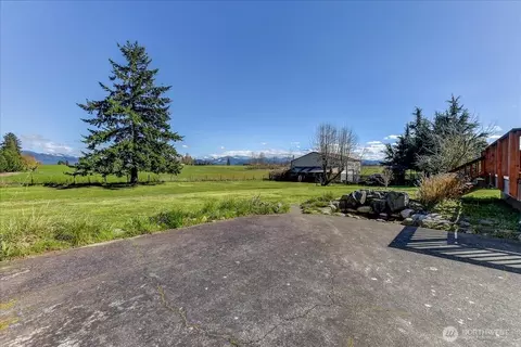 Exterior - 43004 196th Ave SE, Enumclaw, WA 98022 photo 2 of 13