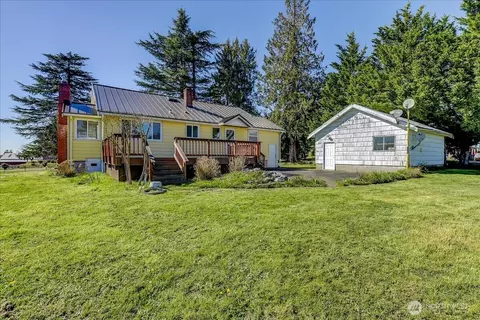 Exterior - 43004 196th Ave SE, Enumclaw, WA 98022 photo 3 of 13