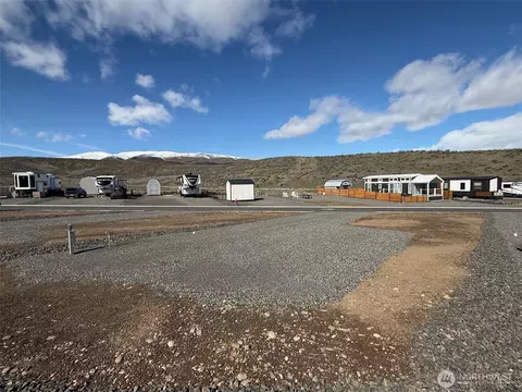 1769 Naches Wenas Rd #144, Selah, WA 98942