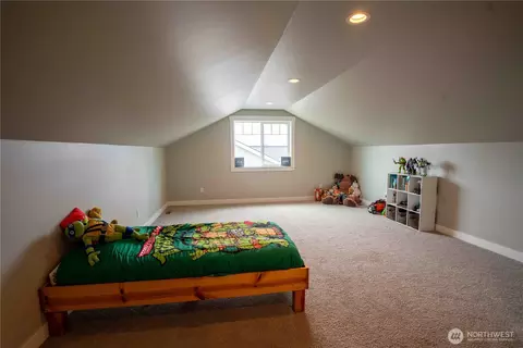 Bedroom - 413 Cornerstone Dr, Sumas, WA 98295 photo 9 of 9