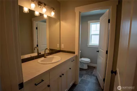 Bath - 413 Cornerstone Dr, Sumas, WA 98295 photo 2 of 3