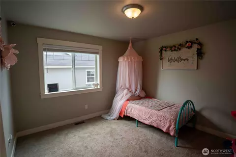 Bedroom - 413 Cornerstone Dr, Sumas, WA 98295 photo 3 of 9