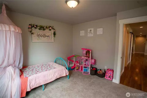 Bedroom - 413 Cornerstone Dr, Sumas, WA 98295 photo 4 of 9